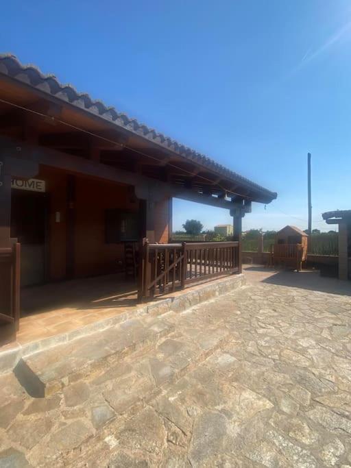 Casa De Madera Con Piscina En Cambrils *