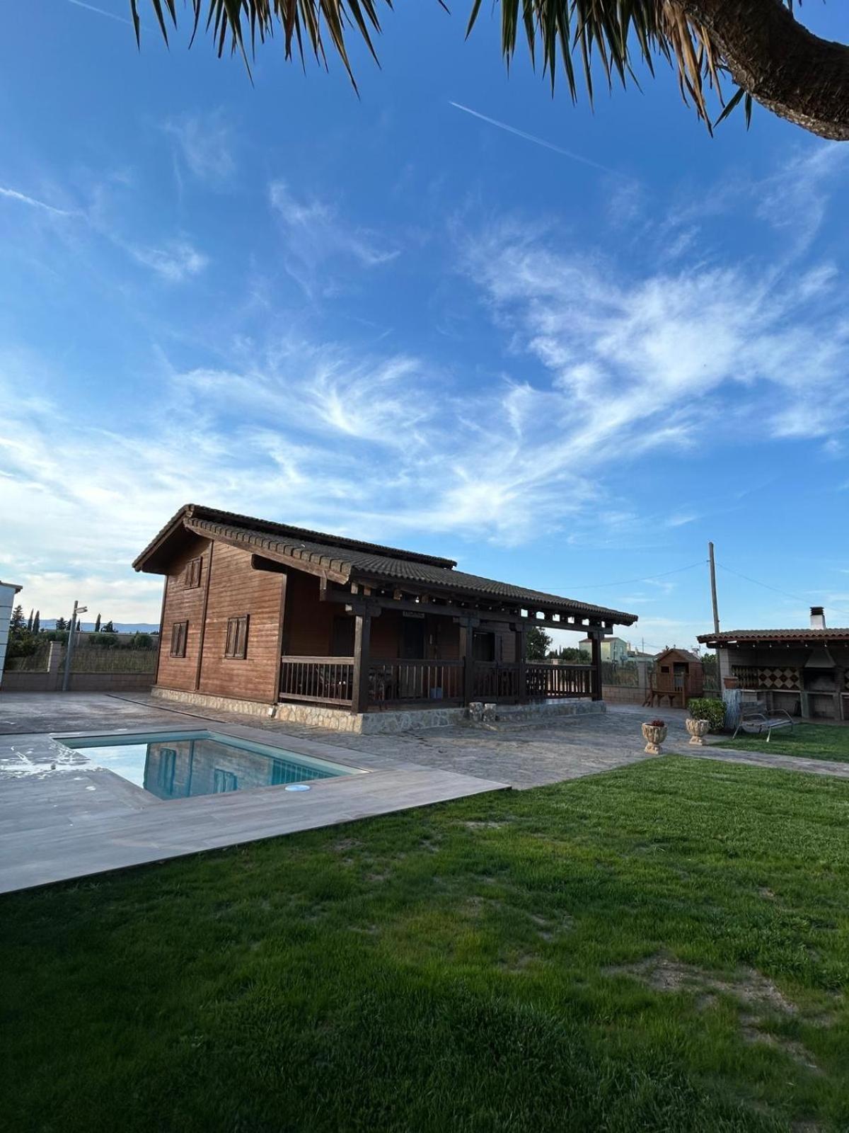 Casa De Madera Con Piscina En Cambrils Holiday home *
