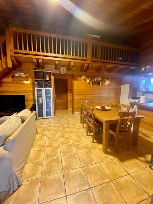 Casa De Madera Con Piscina En Cambrils Hébergement de vacances Tarragone