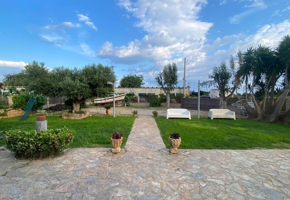 Casa De Madera Con Piscina En Cambrils Tarragone