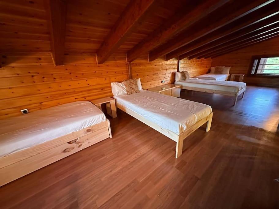 Casa De Madera Con Piscina En Cambrils *